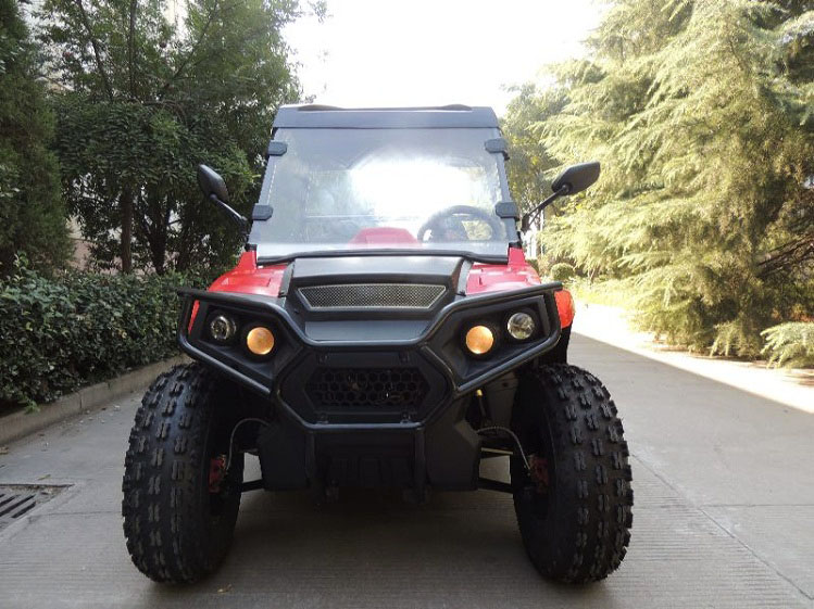 UTV ขยายกว้างกว่าเดิม+เครื่องยนต์มาตราฐานแรงกว่าเดิม 200CC ระบบเกียร์ออโต้ F/N/R พร้อมอ๊อฟชั่นให้เลือกล้อแม็กซ์+ยางใหญ่ +หลังคาไฟเบอร์+กระจกหน้า+ไฟ