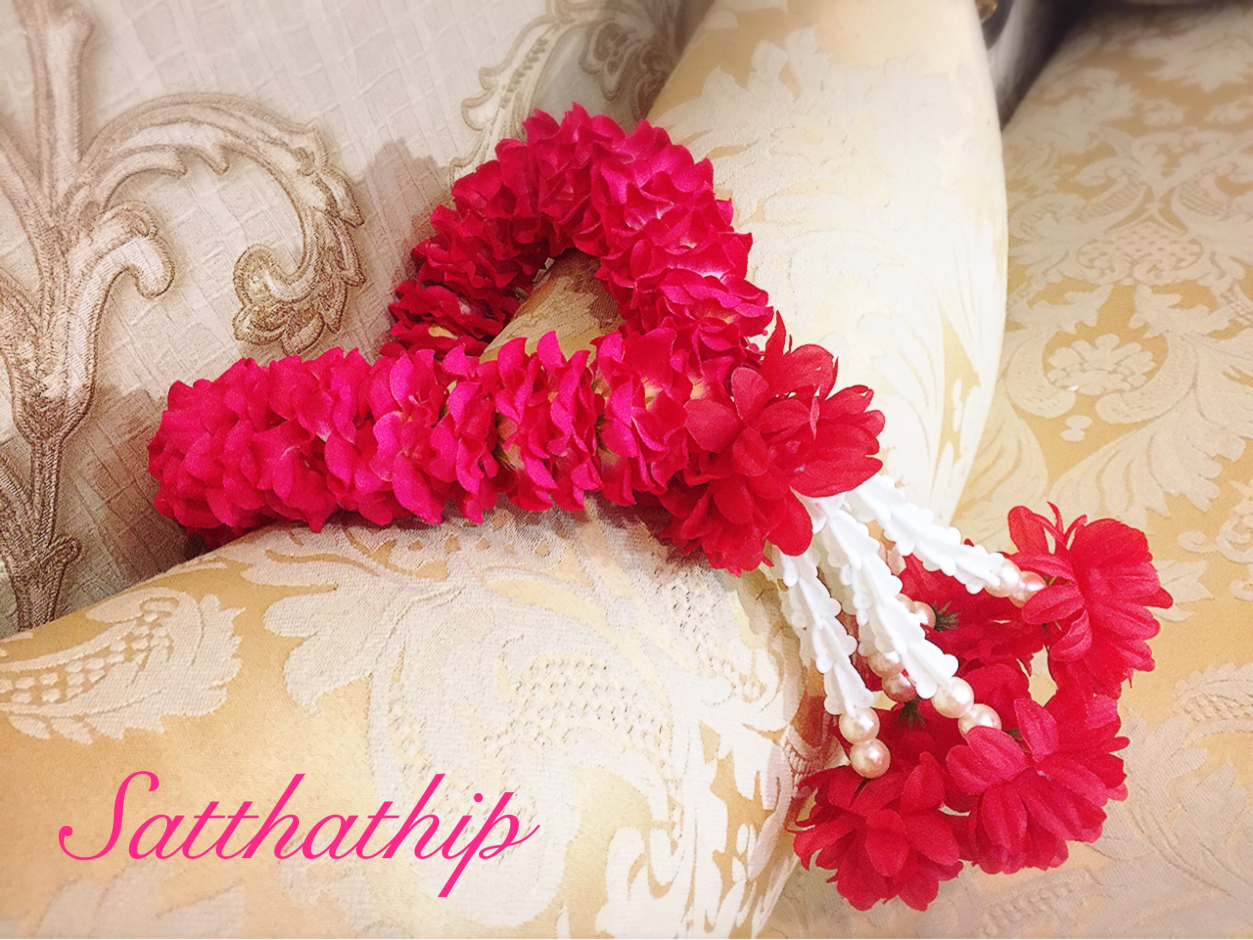 พวงมาลัยผ้า - พวงมาลัยดอกกุหลาบ ประดิษฐ์ - พวงมาลัยถวายศาลพระภูมิ - Fabric garland