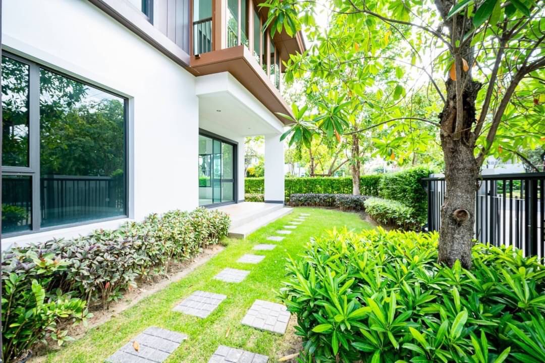 Burasiri Pattanakarn House for sell