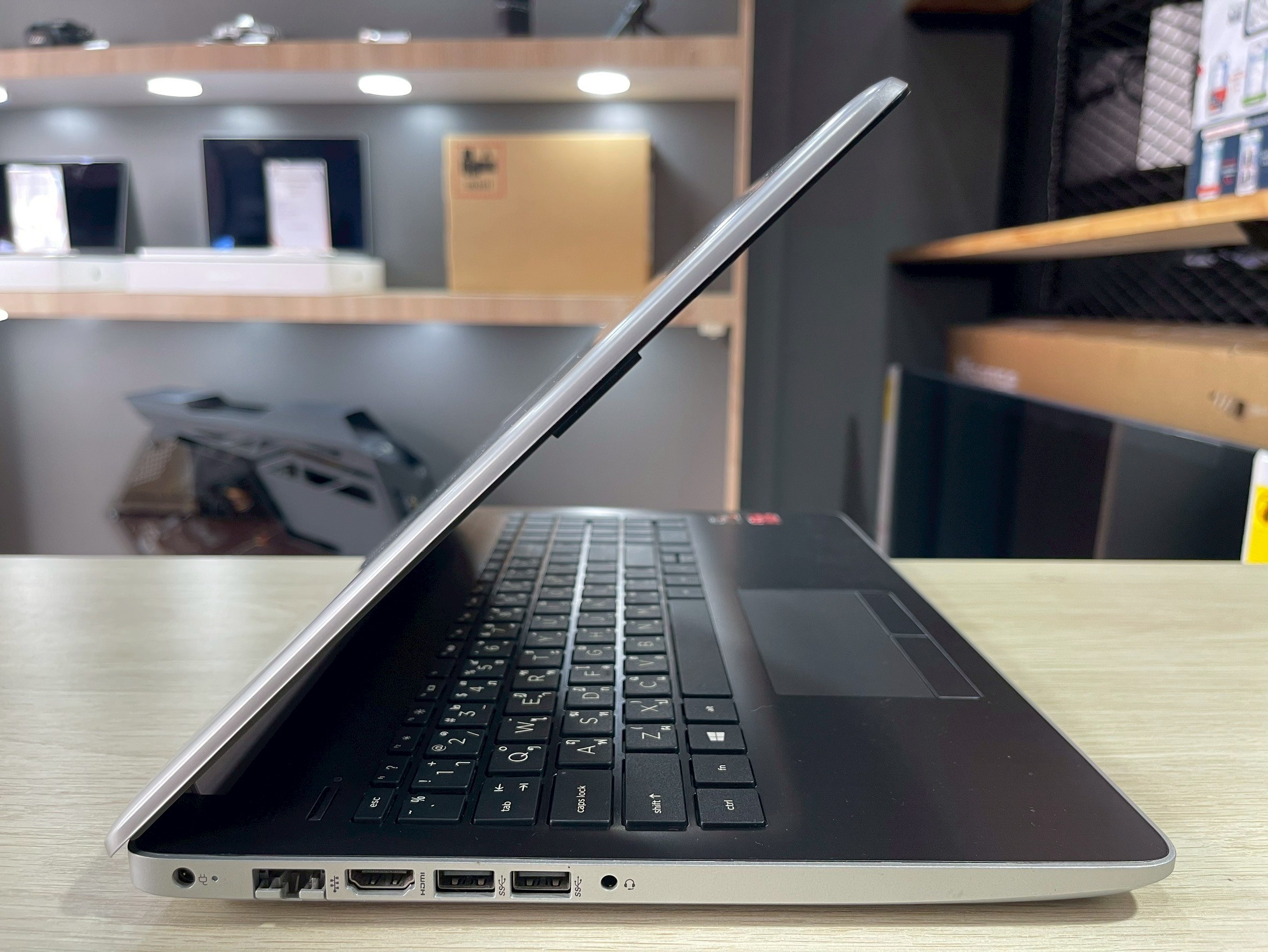 HP 15-DB1002AU (SILVER)