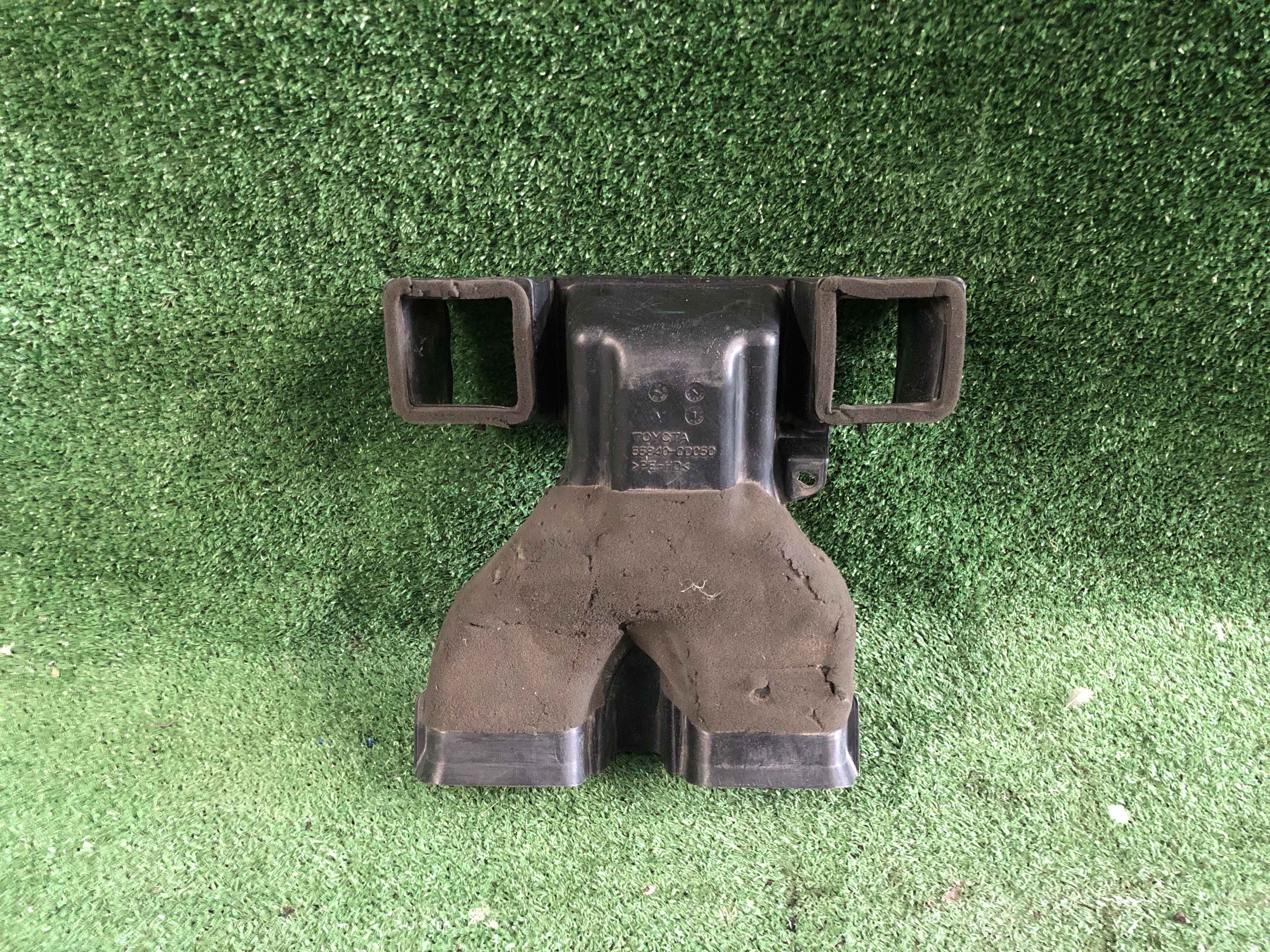 ท่อหม้อกรองอากาศ Toyota Vios,Yaris 2009-13