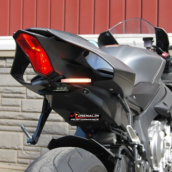 ท้ายสั้น พร้อมไฟเลี้ยว NRC สำหรับ R1 2015+