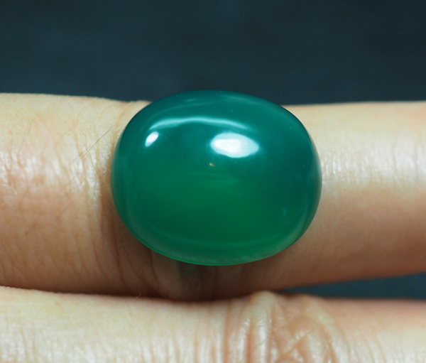 คาลซิโดนีสีเขียว (Green Chalcedony) 11.45 กะรัต