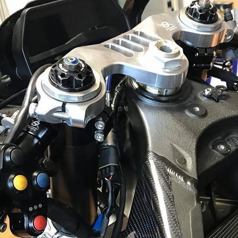 แผงคอ Bonamici สำหรับ R1 2015+