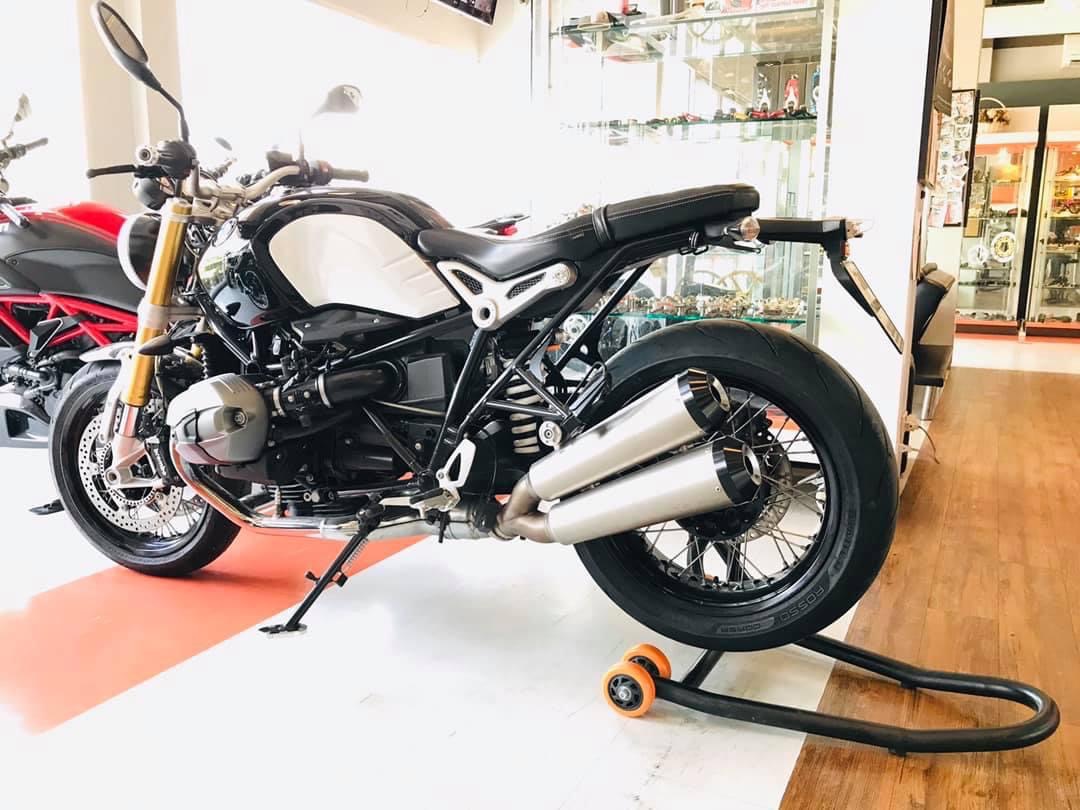 แสตนด์ยกล้อหลัง สำหรับ R9T และ BMW รุ่นอื่นๆ