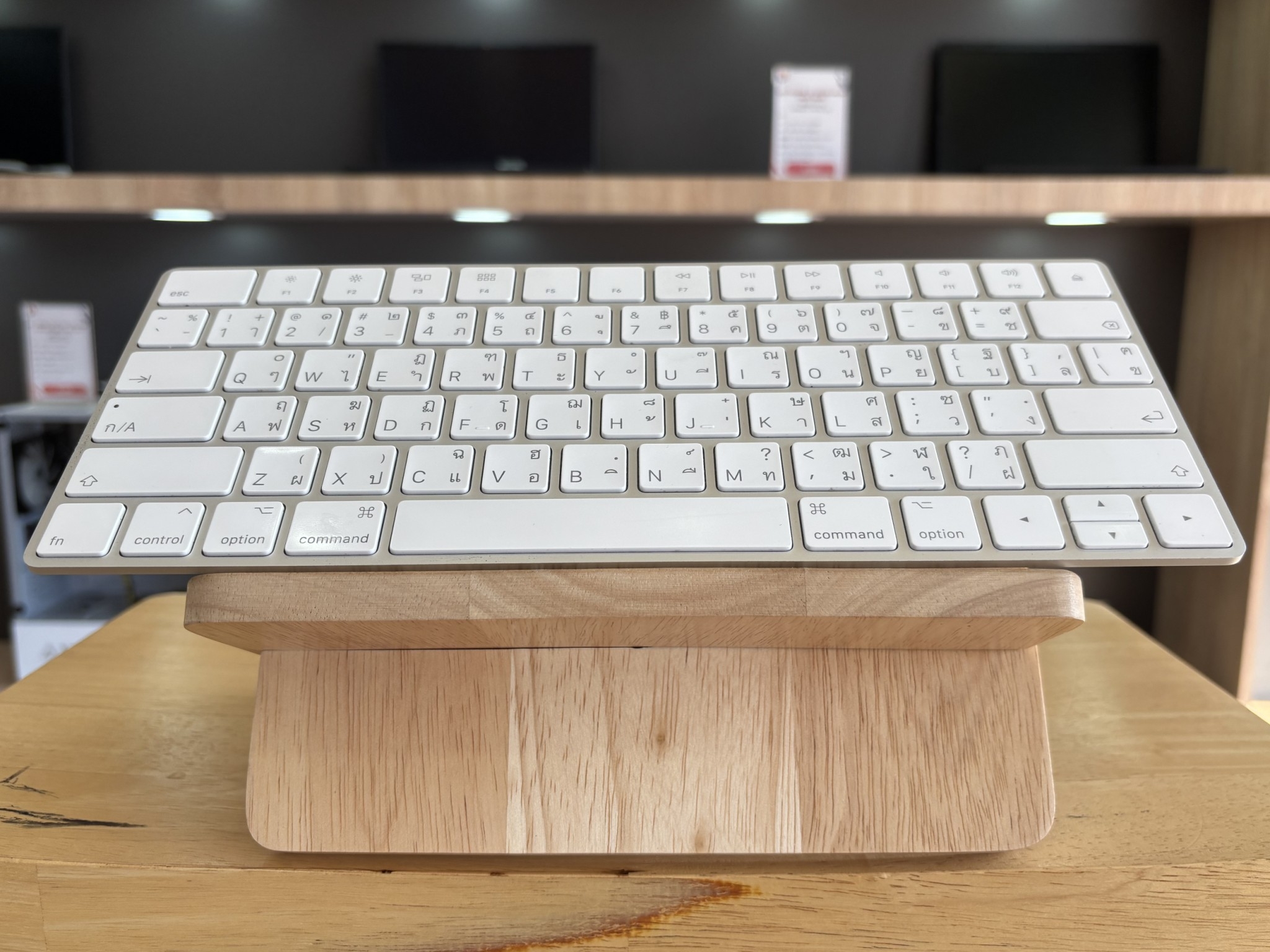 Apple Magic Keyboard TH/ENG (Lightning)