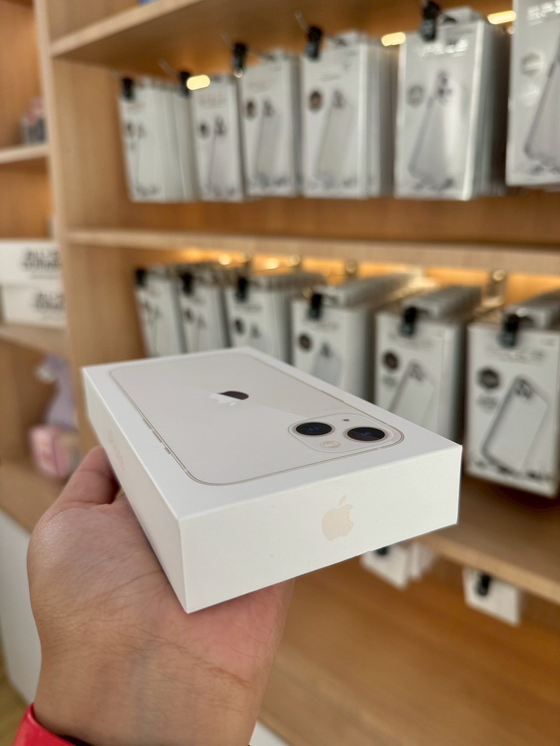 iPhone 13 128GB สี Starlight (มือ1)