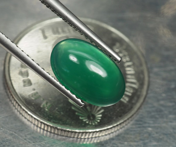คาลซิโดนีสีเขียว (Green Chalcedony) 1.80 กะรัต