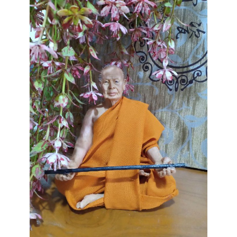 พระเกจิ ชื่อดัง หน้าตัก 5 นิ้ว (รับท่านใด ระบุในเเชท)