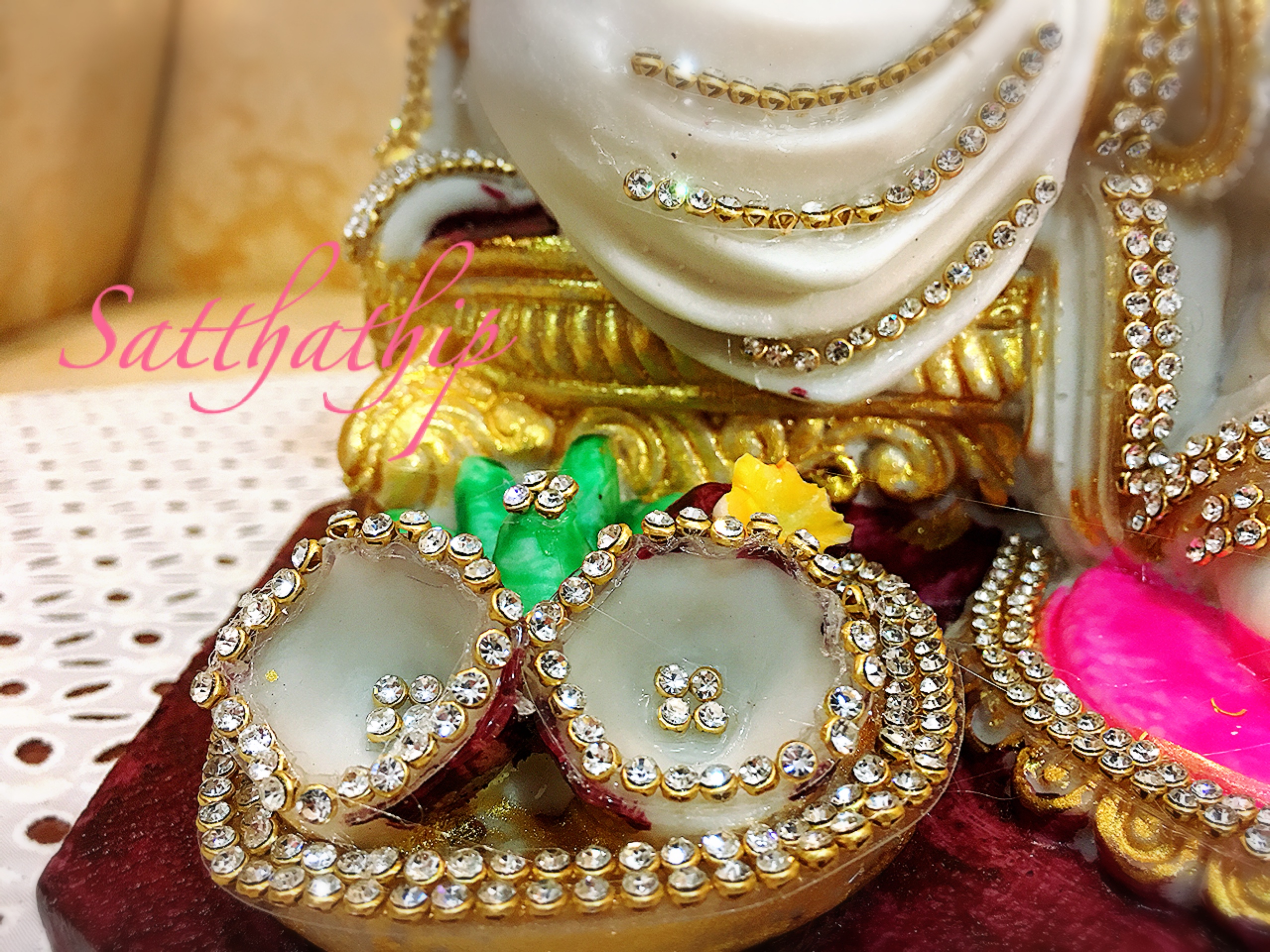 พระพิฆเนศ ปางประทานพร (เรซิ่น แต่งองค์) - Ganesha: Lord of Success