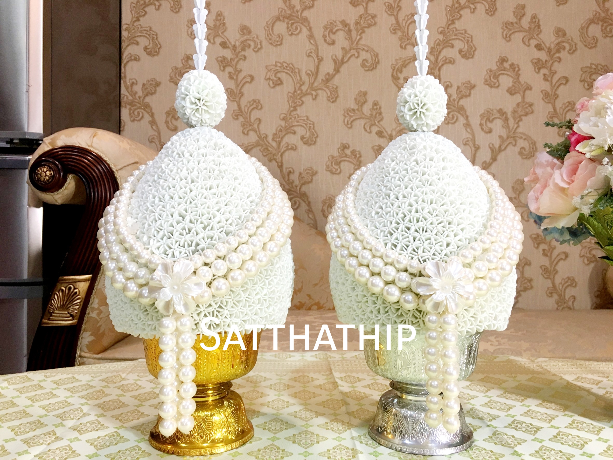 พานพุ่มดอกรักประดิษฐ์ [7"]