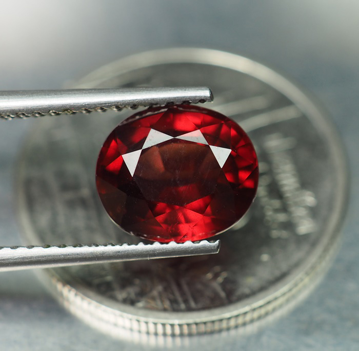 พลอยแท้โรโดไรท์ (Rhodolite Garnet) 2.80 กะรัต