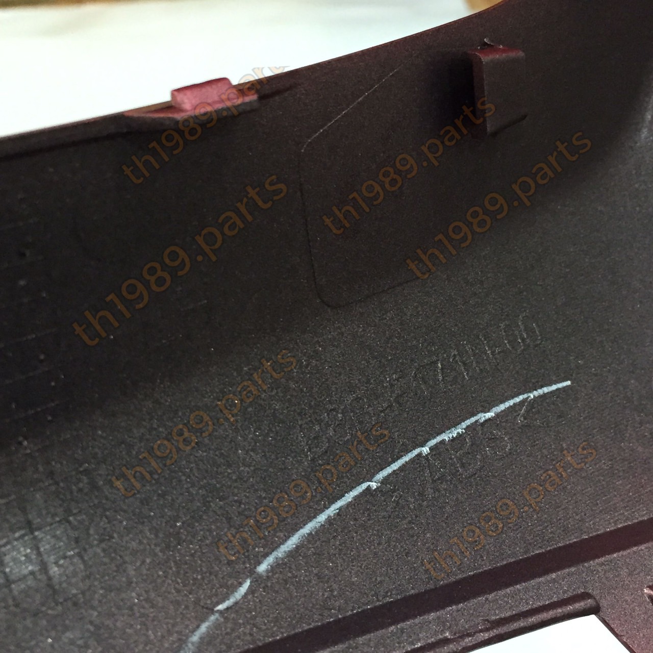 B8B-F171N-00-P1 แฟริ่งตัวล่างสีแดงด้าน ข้างซ้ายL 1258 GRAND FILANO HYBRID 2018 อะไหล่แท้ YAMAHA