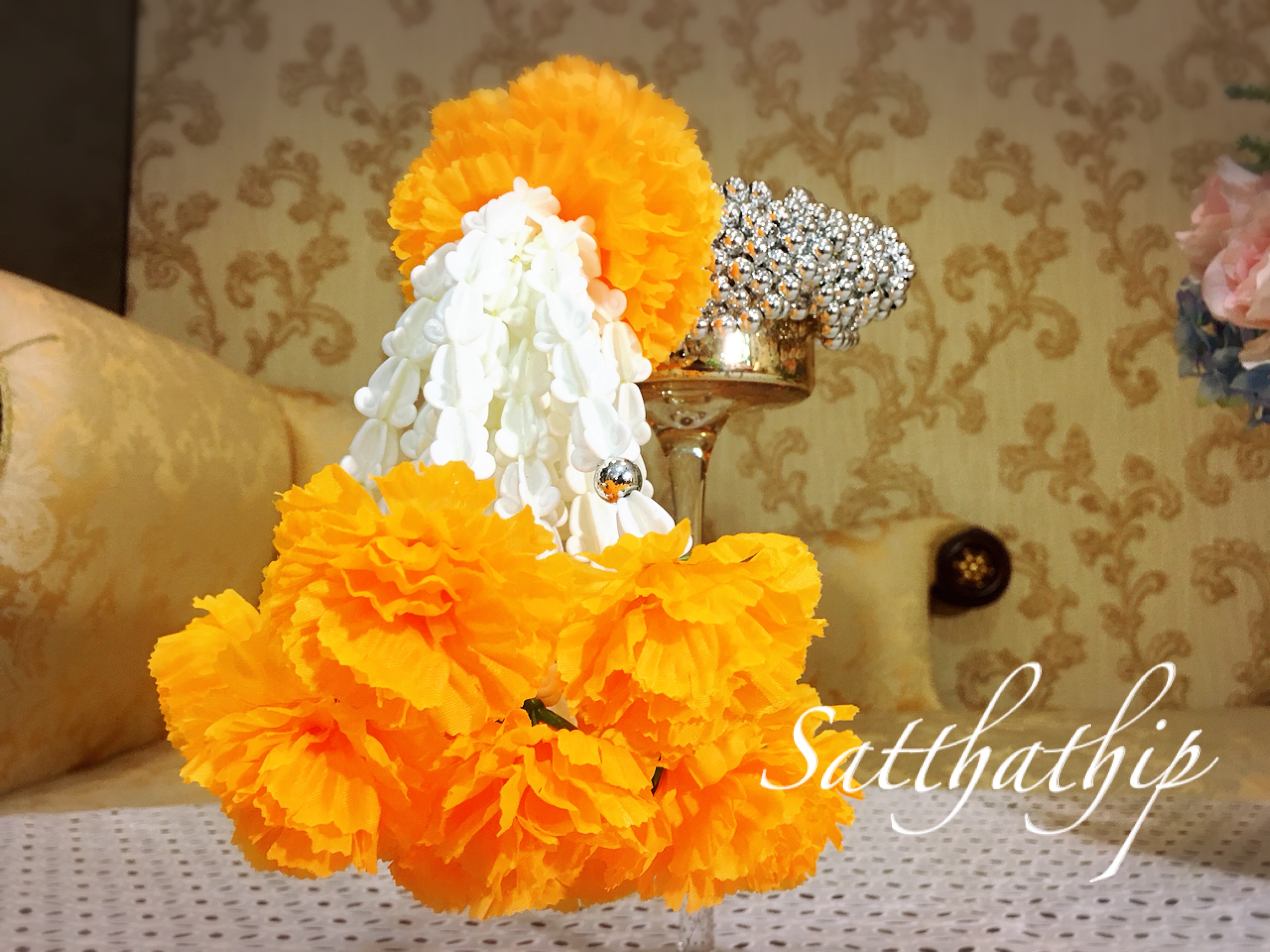 พวงมาลัยลูกปัด - พวงมาลัยลูกปัดสีเงิน - Garland