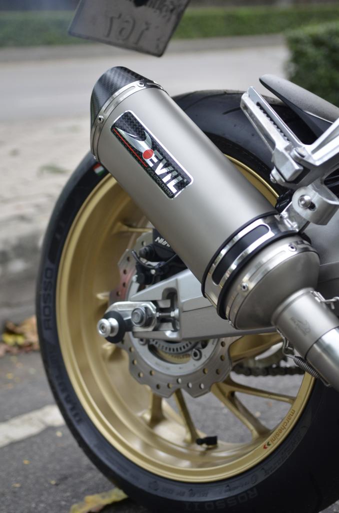 ท่อ Devil Evolution Full System Muffler สำหรับ cbr650 cb650f (For Exhibition only)