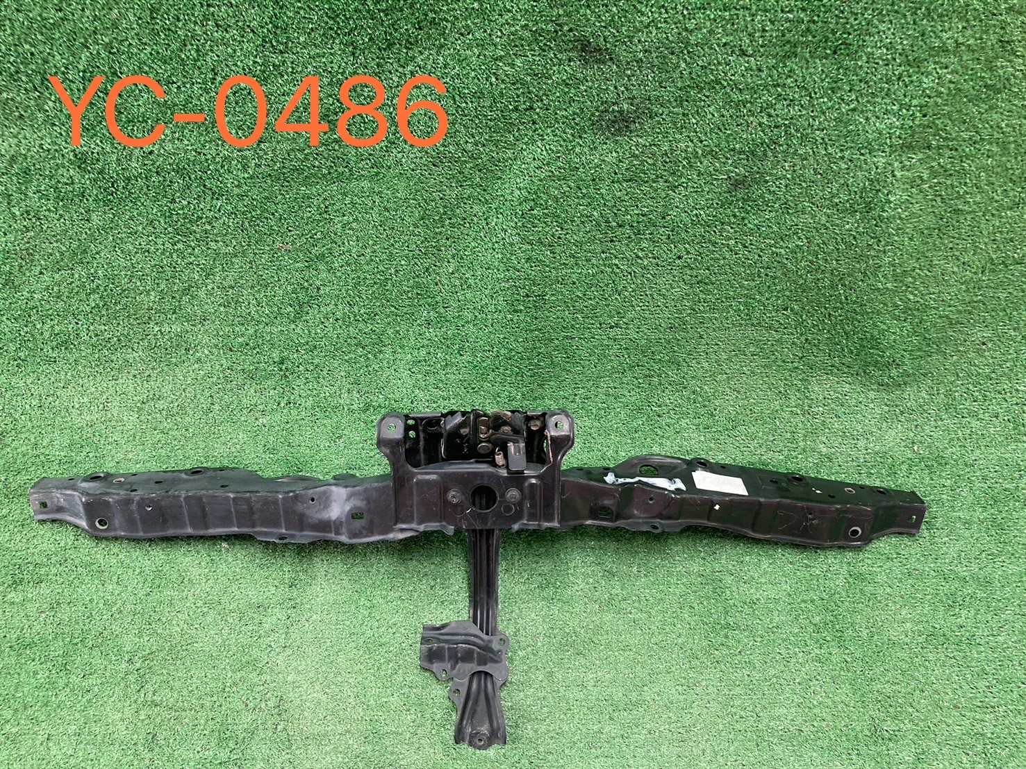 คานรับฝากระโปรงหน้า Toyota Commuter แท้ศูนย์