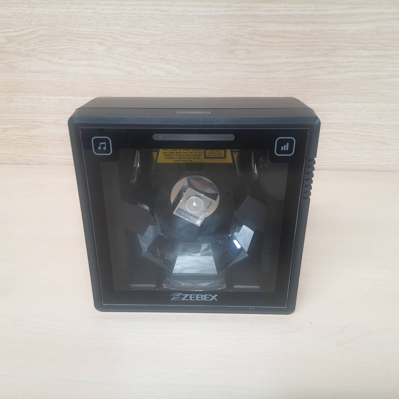 เครื่องอ่านบาร์โค้ดแบบตั้งโต๊ะ Zebex รุ่น Z-6182 มืิอสอง