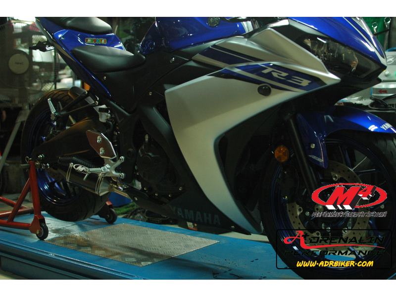 ท่อ M4 STREET SLAYER (shorty) carbon สลิปออน สำหรับ R3 (For Exhibition only)