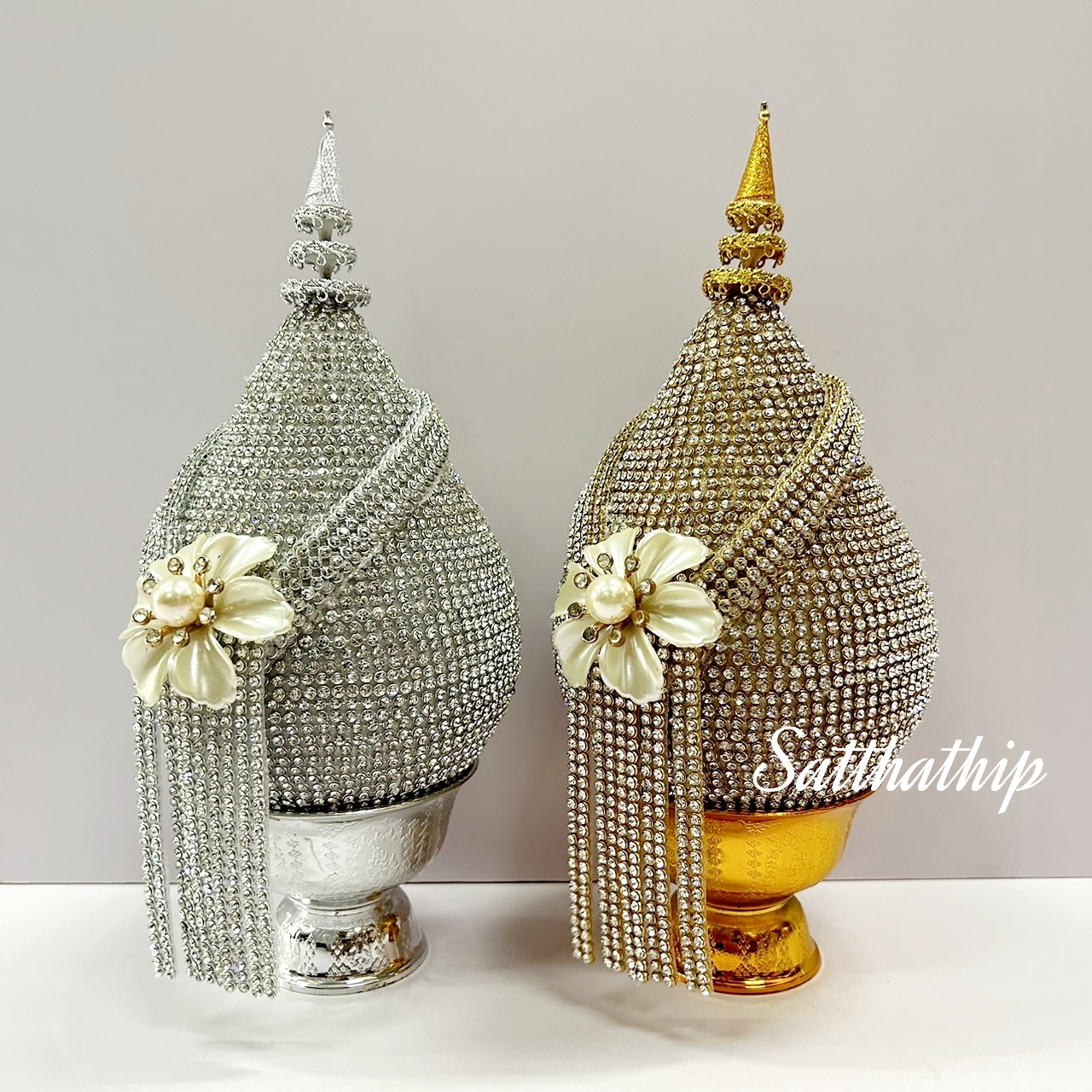 พานพุ่ม - พานพุ่มสักการะ - พานพุ่มเงินทอง - พานพุ่มนพเก้า [5 นิ้ว/ 1,790บาท/คู่]