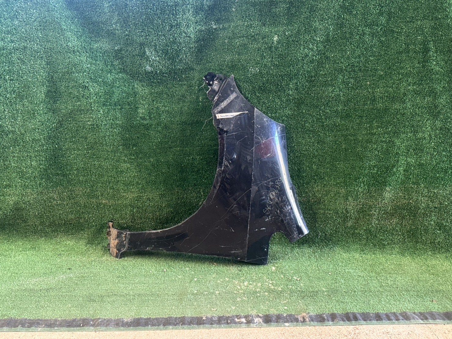 บังโคลนหน้า L Toyota Jazz 2004-07