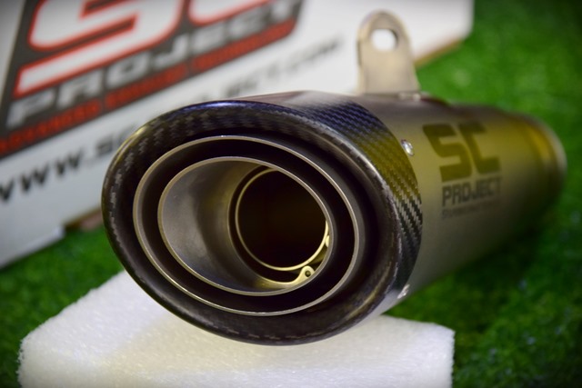 ท่อ SC Project Slip-on รุ่น S1 (คอตรง) สำหรับ Triump Street Triple 765 (For Exhibition only)