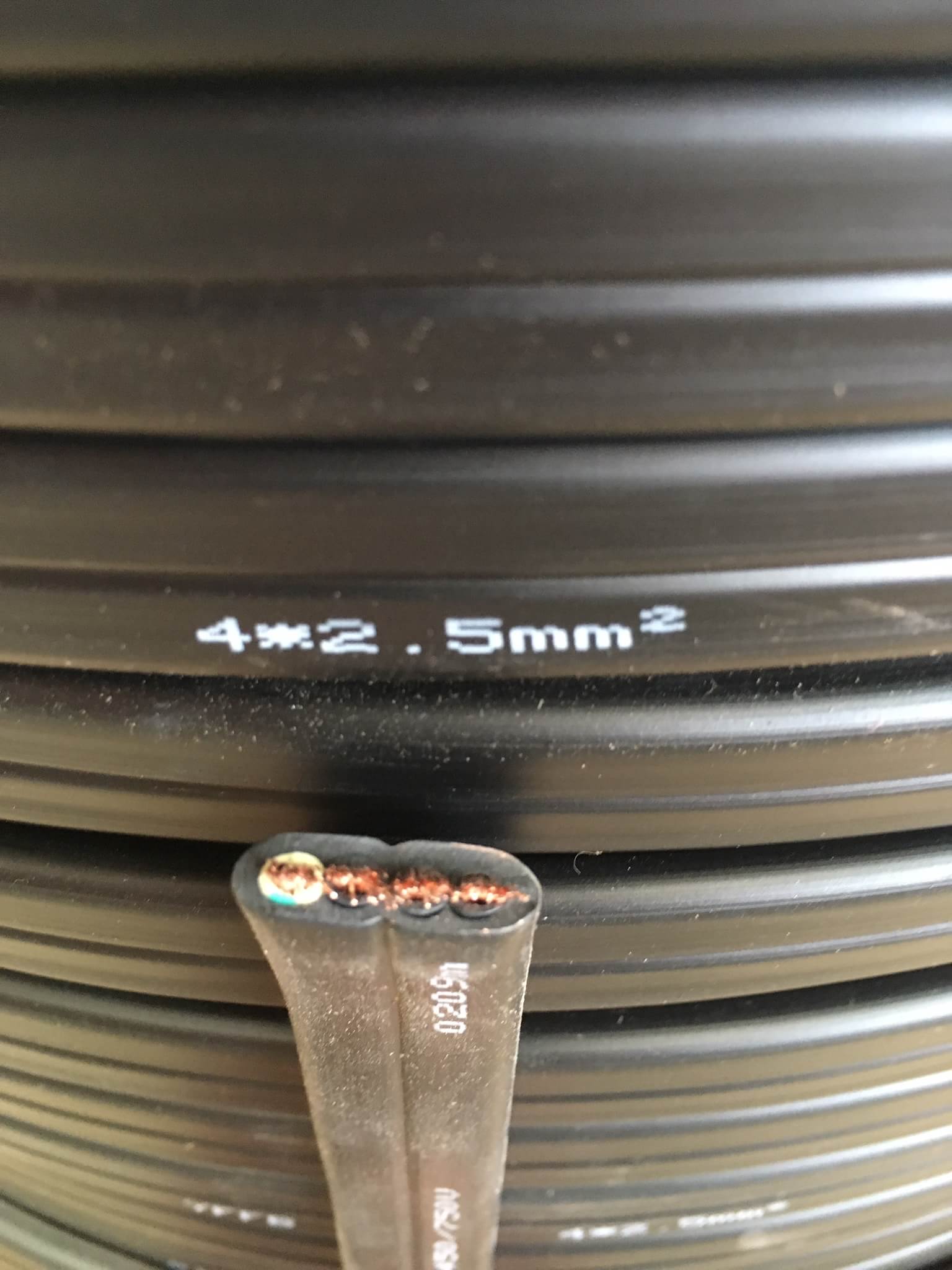 สายไฟแบน4X2.5 mm2 /สายแพรเครน/สายไฟแบนรอกเครนไฟฟ้า/ Flat Flexible Crane Cable 4G2.5 mm2 ( ขายเป็นเมตร )