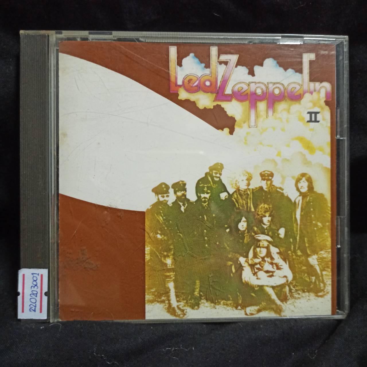 Led Zeppelin – Led Zeppelin II / JAPAN / ฝากล่องหัก / มีรอยบ้าง