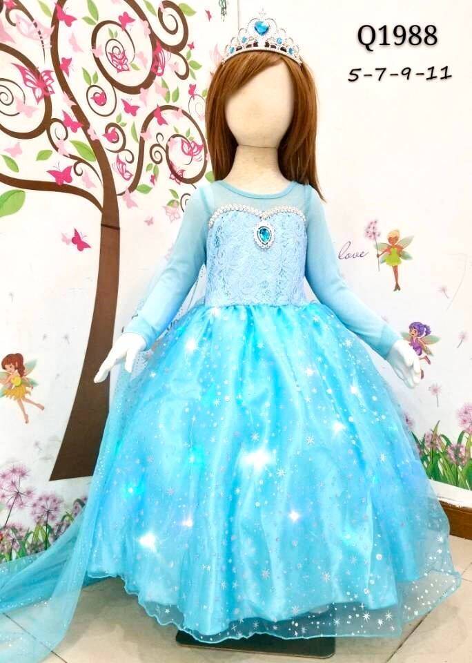 ชุดเอลซ่าFrozen มีแสงไฟในตัว ไฟถอดออกได้เปลี่ยนถ่านได้ สวยงามมากกกๆ ไซส 5-7-9-11