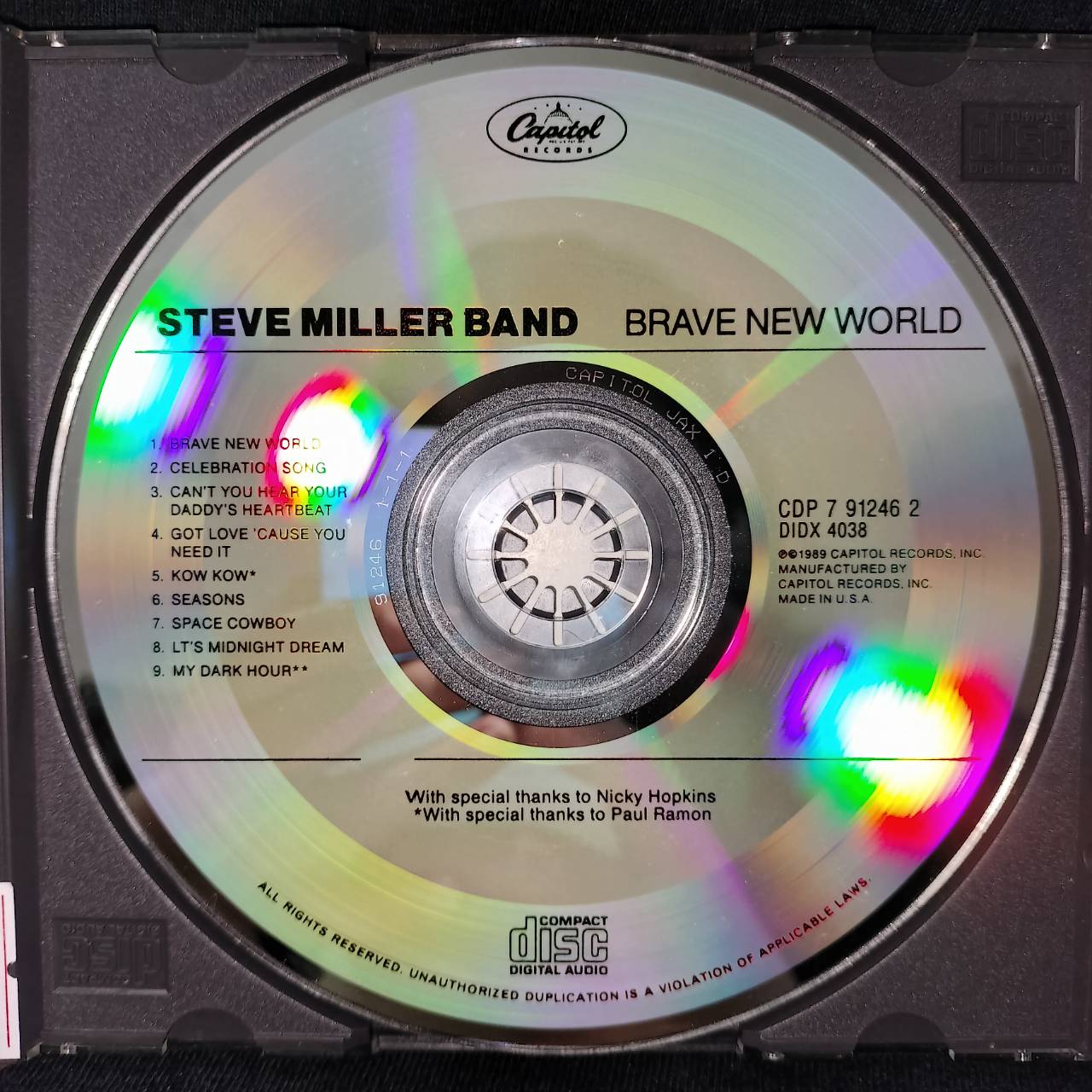 The Steve Miller Band – Brave New World / USA / ปกในมีจุดเหลือง / แผ่นดี