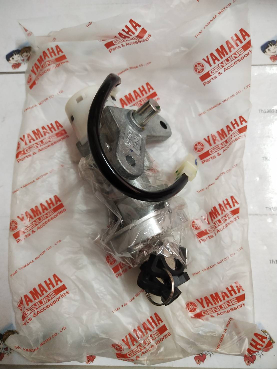 ชุดสวิทซ์กุญแจสตาร์ท สำหรับรุ่น FINO ปี 2011 อะไหล่แท้ YAMAHA 4D0-H252E-10