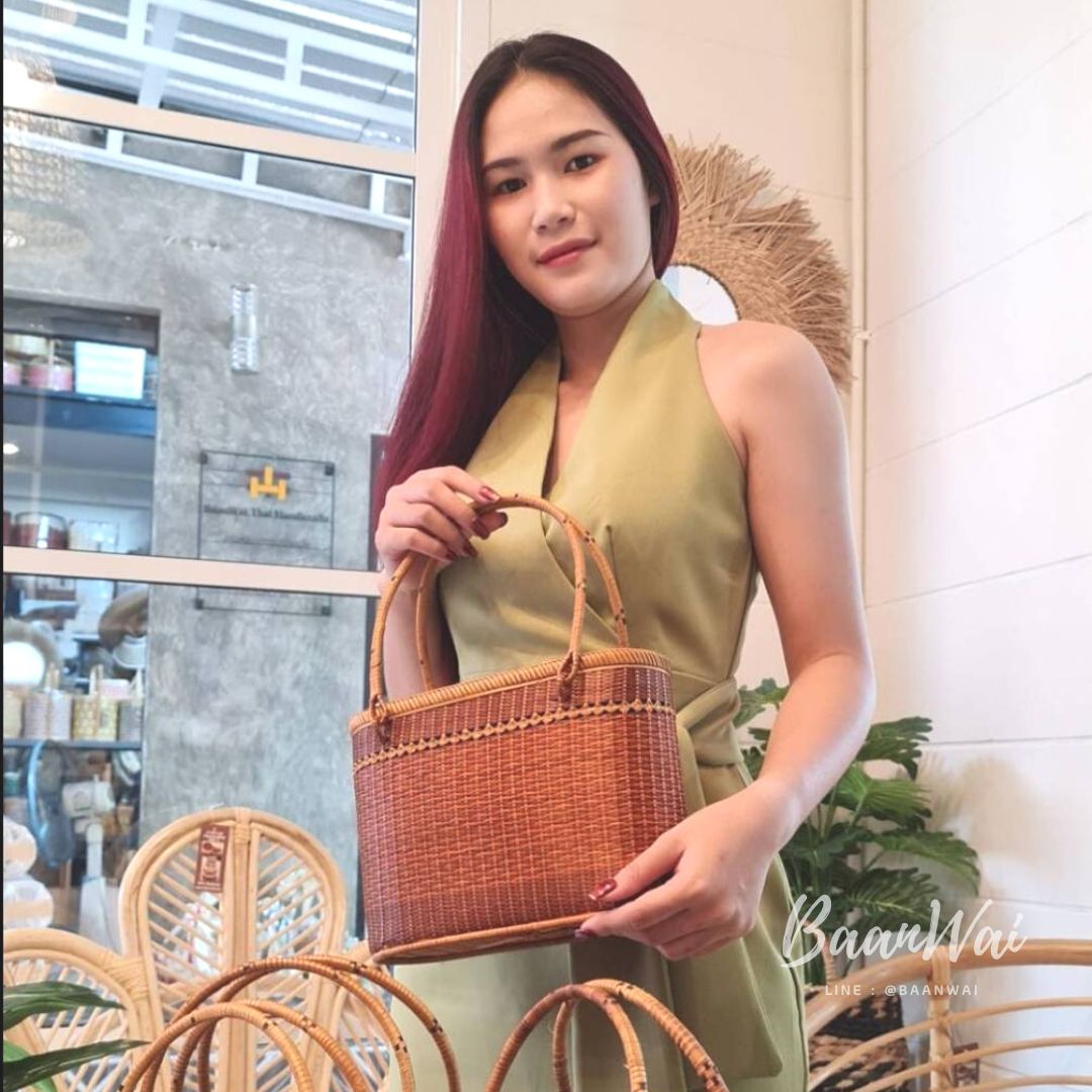 กระเป๋าไม้ไผ่ งานสานละเอียดมาก