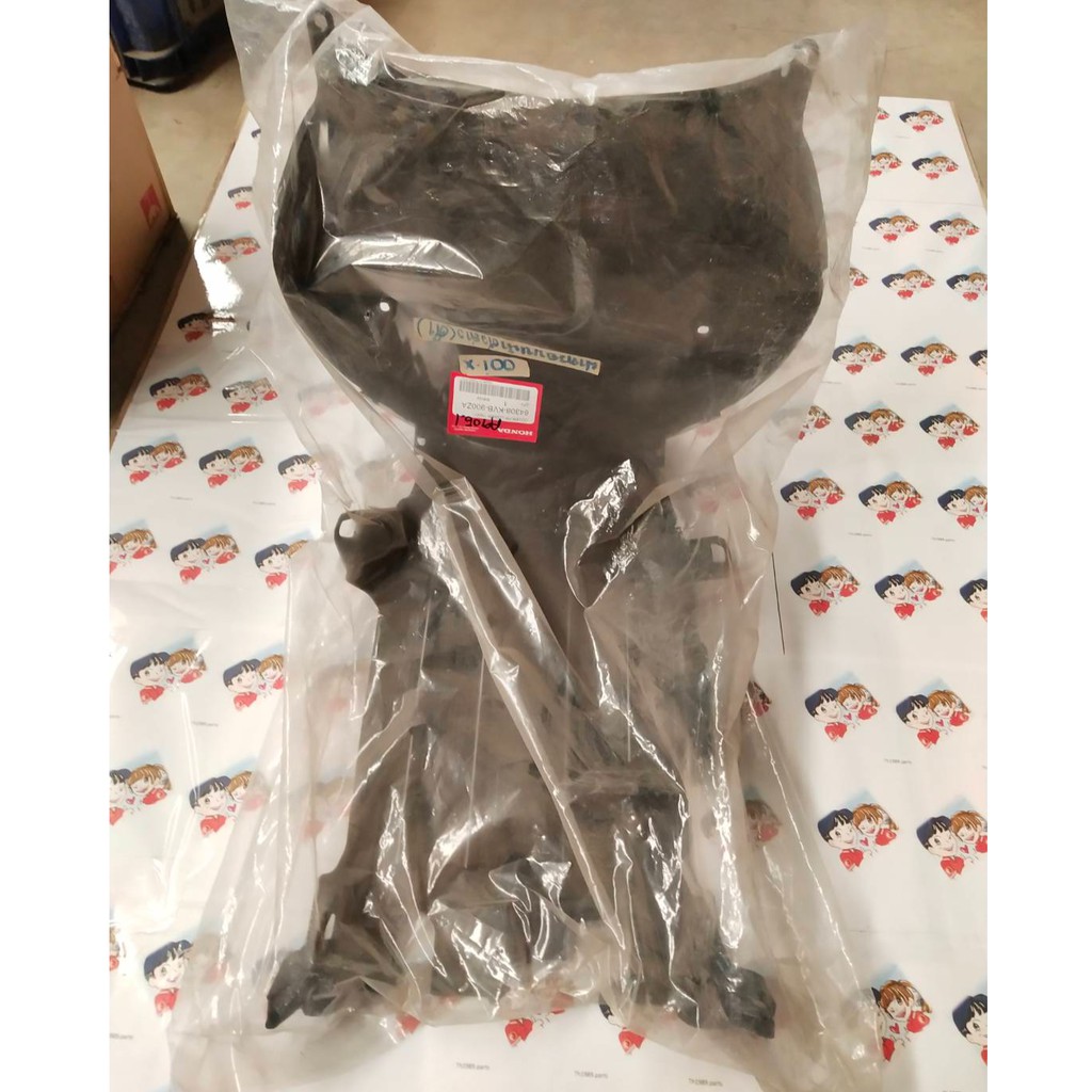 64308-KVB-900ZA ฝาครอบหน้าตัวล่าง อกไก่ CLICK110 2006 คลิก คาร์บู ตัวเก่า อะไหล่แท้ HONDA