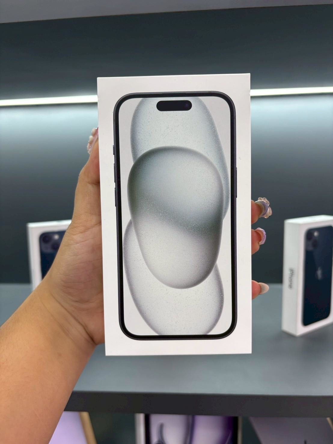 iPhone 15 128GB สี Black