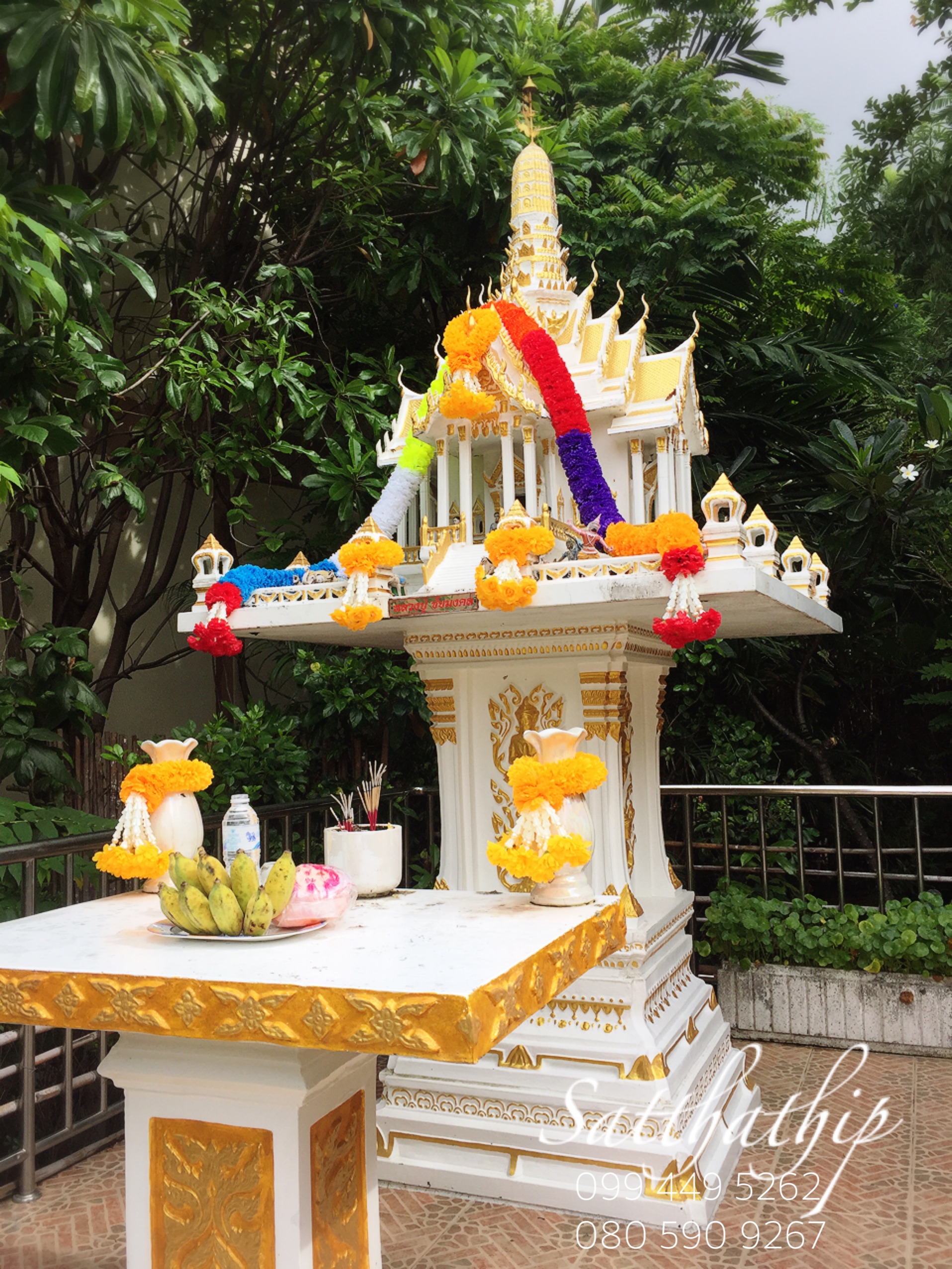 พวงมาลัยเจ็ดสีเจ็ดศอก/พวงมาลัยผ้าสองชาย [แบบตัดก้านดอกร้อยแน่น 400 บาท/เมตร]