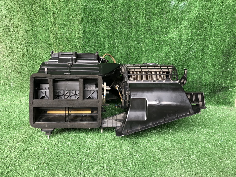 ตู้แอร์ Suzuki Swift