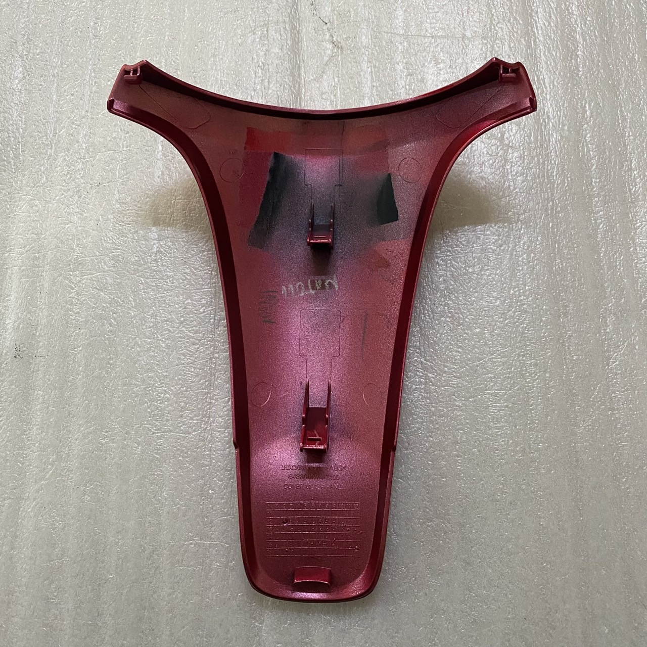 64338-KWN-900ZC แผ่นปิดฝาครอบตัวในรถสีแดง PCX125 2009 อะไหล่แท้ HONDA