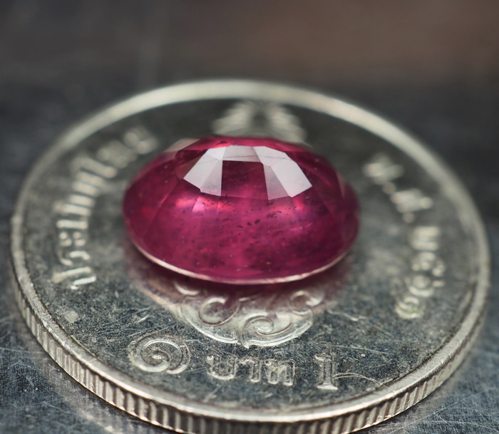 พลอยทับทิม (Ruby) 3.15 กะรัตสีแดงม่วง