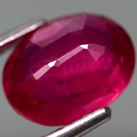 พลอยทับทิม (Ruby) 3.10 กะรัตสีแดงอมม่วงสวย