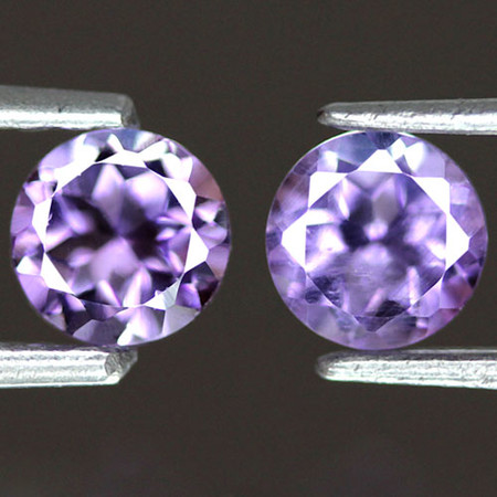 แอเมทิสต์สีม่วง (Purple Amethyst) 1 กะรัต 2 ชิ้น