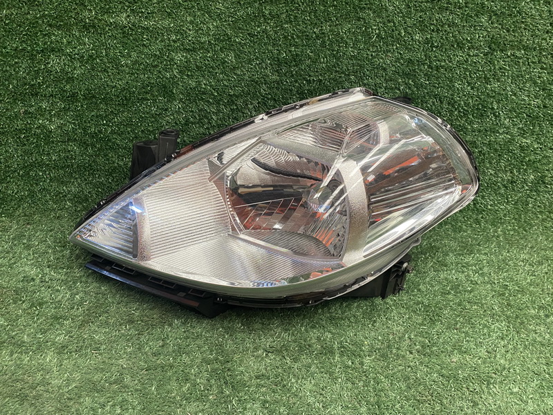 ไฟหน้า L ของใหม่ แท้ Nissan Tiida 2005-2007