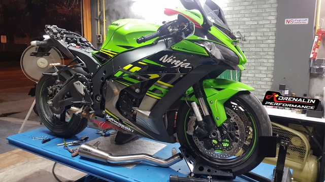 ท่อ Arrow รุ่น Pro-Race titanium สำหรับ ZX10R ปี 2016 ขึ้นไป (For Exhibition only)