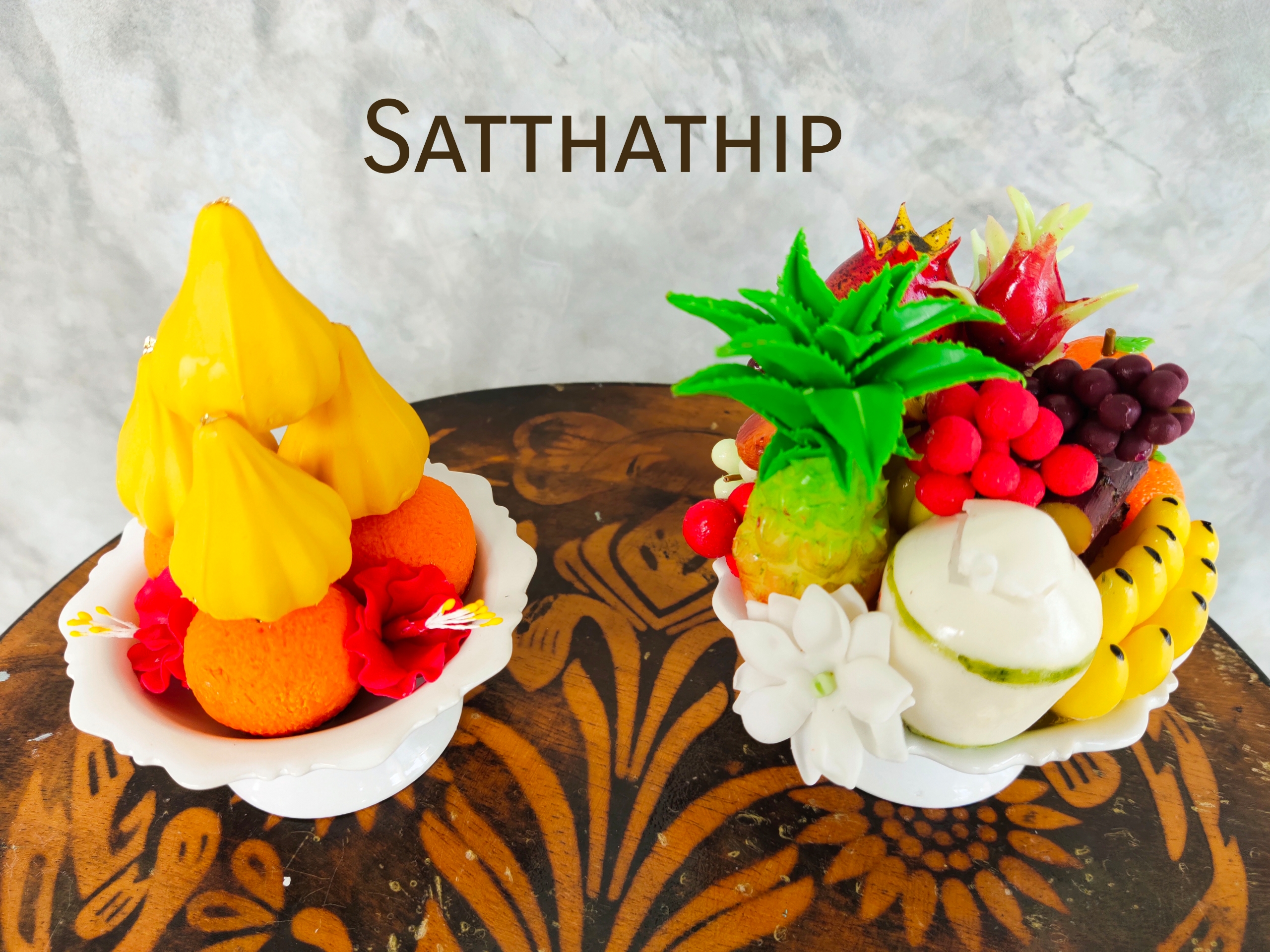 ชุดผลไม้ไทย 9 อย่าง พานขนมลาดูผสมโมทกะ ประดิษฐ์จากดิน - Laddu and Modak