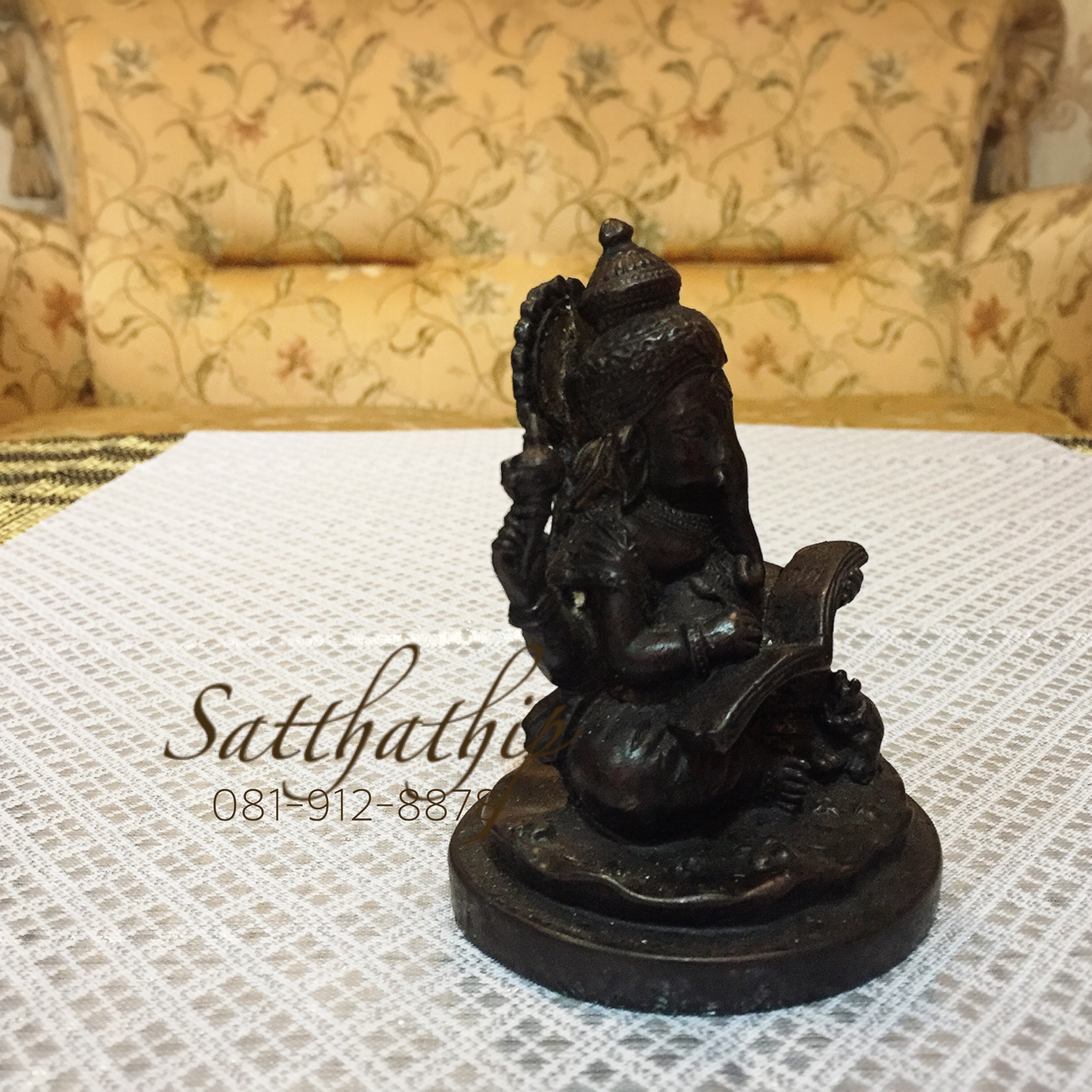 พระพิฆเนศ ปางอ่านหนังสือ (ทองเหลืองรมดำ) - Ganesha: Lord of Success