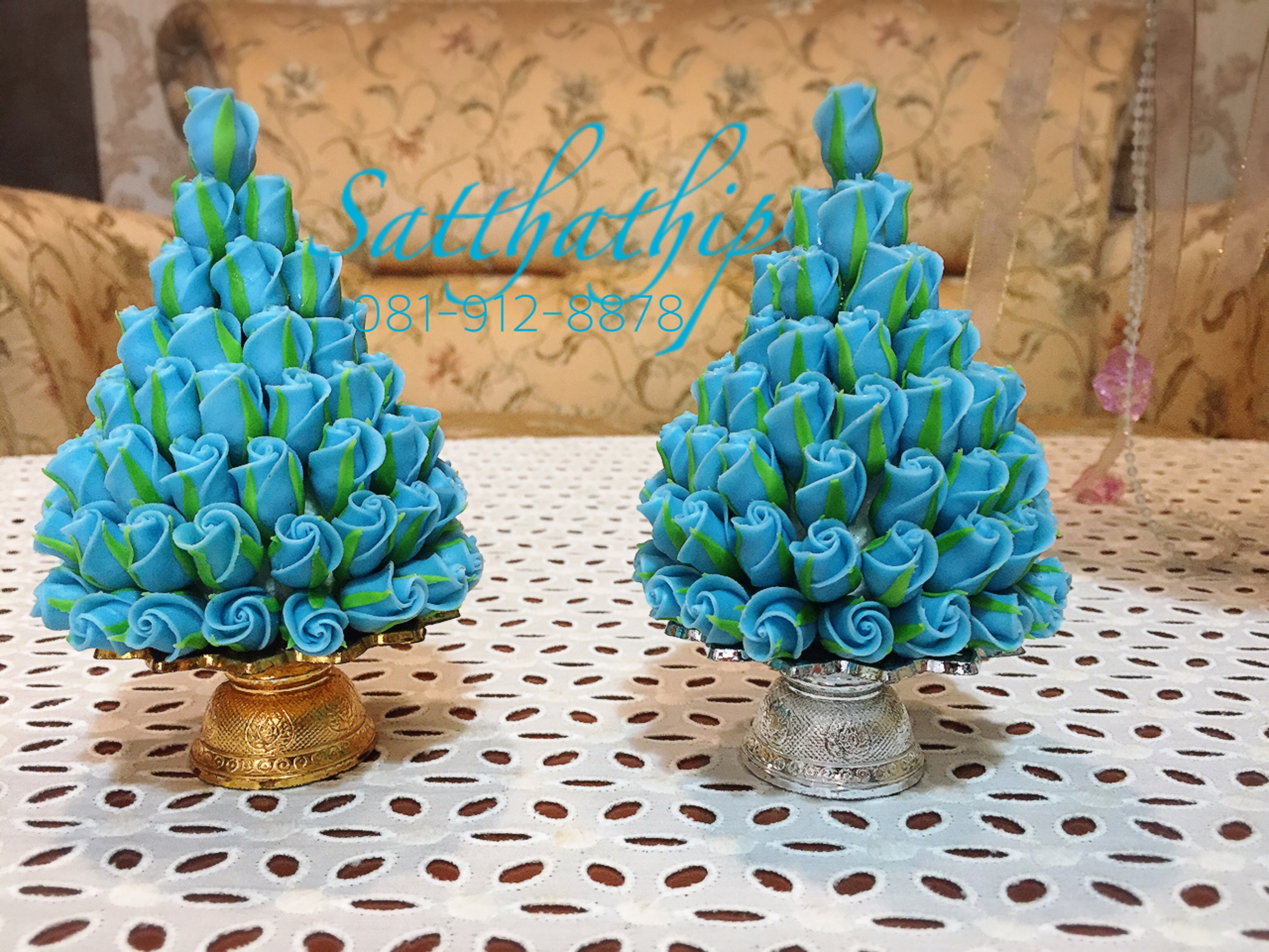 พานพุ่มดอกกุหลาบ ประดิษฐ์จากดิน [3.5 นิ้ว 850 บาท/คู่]