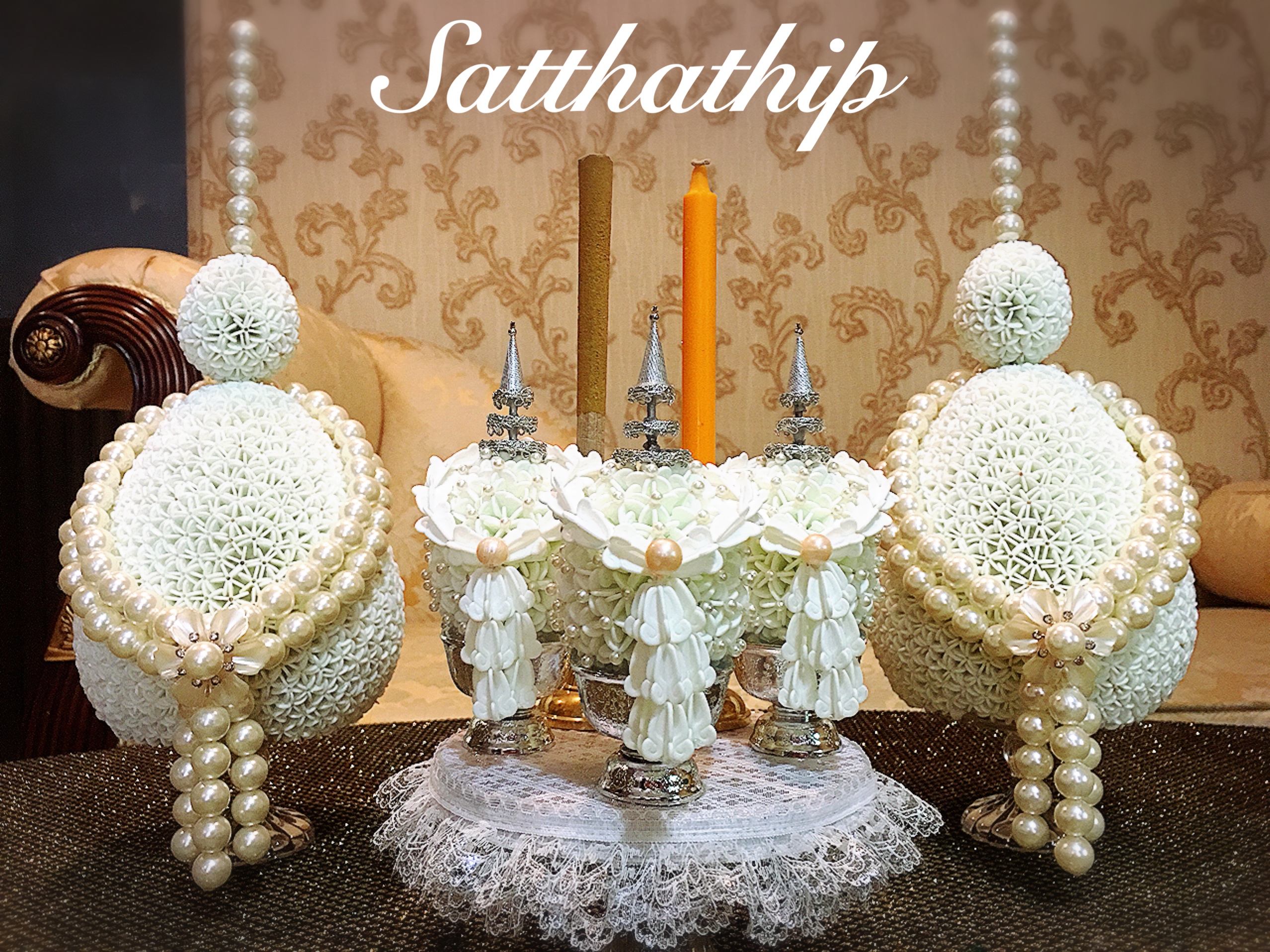 ชุดพานพุ่ม พร้อมพานเครื่องทองน้อย ประดิษฐ์จากดอกรัก