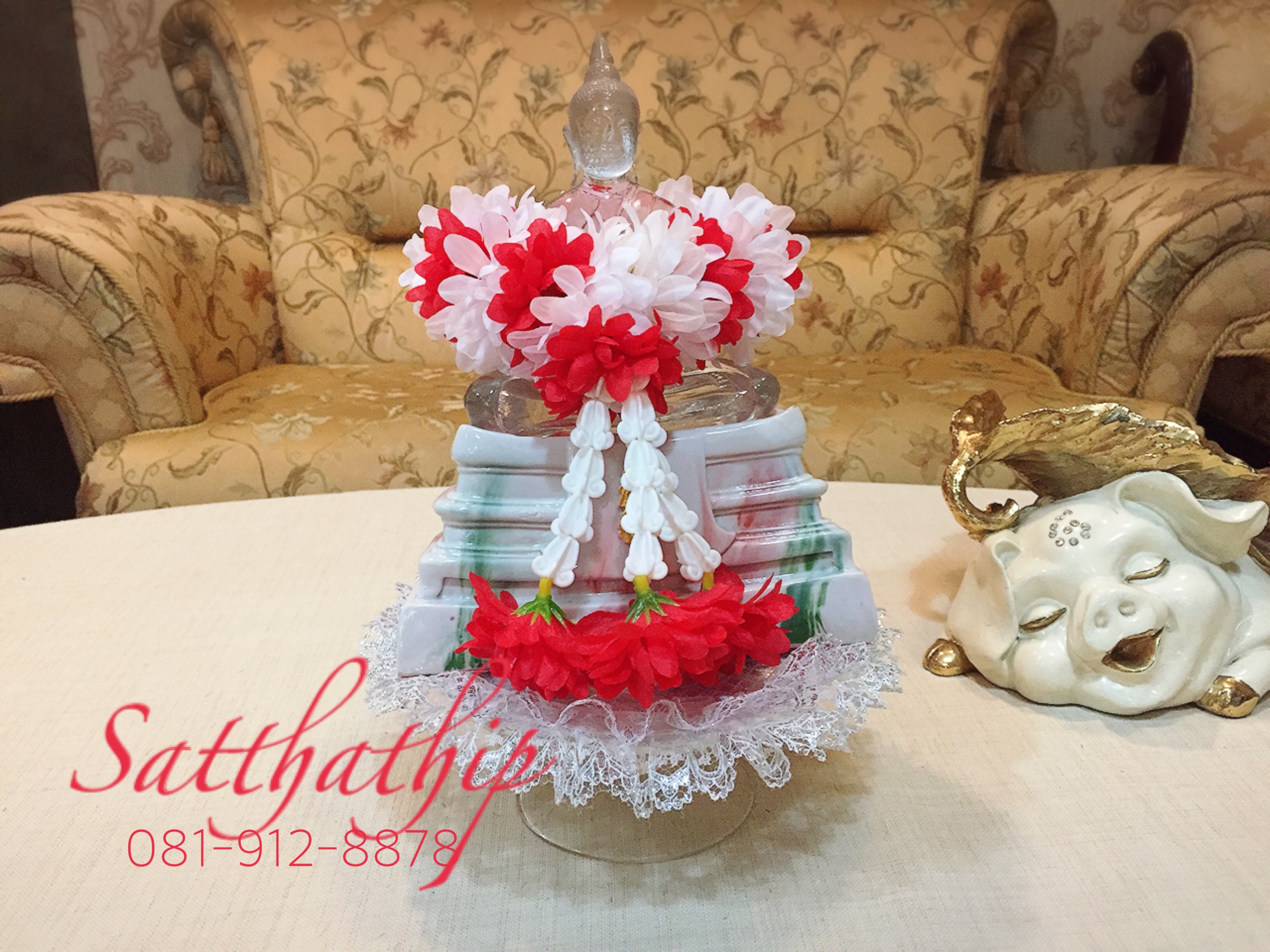 พวงมาลัยผ้า ดอกมัม สีขาว,แดง (สีประจำวันอาทิตย์) - พวงมาลัยผ้า ประจำวันอาทิตย์ - Fabric garland