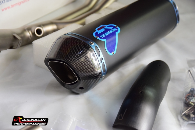 ท่อ Termignoni black titanium สำหรับ Tmax 560 (For Exhibition only)
