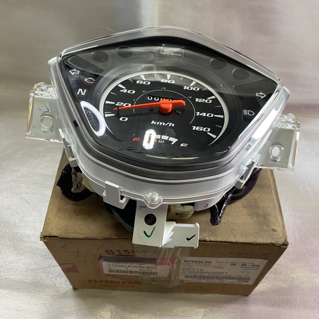 37200-KWW-651 มาตรวัดความเร็วทั้งชุด (KPH) WAVE110i ปี2011, เวฟ110ไอ 2013สตาร์ทเท้า อะไหล่แท้ HONDA