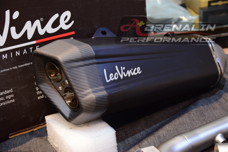 ท่อ leovince full system สำหรับ Tmax 560 2020+ รุ่น LV12 ปลายดำ (For Exhibition only)