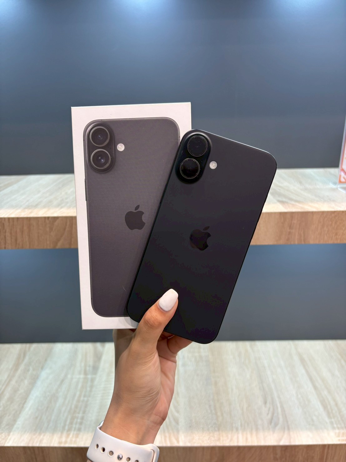 iPhone 16 Plus 128GB Black